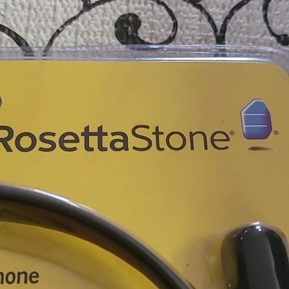Rosetta Stone Black Headset with Microphone - Picture 2 of 4